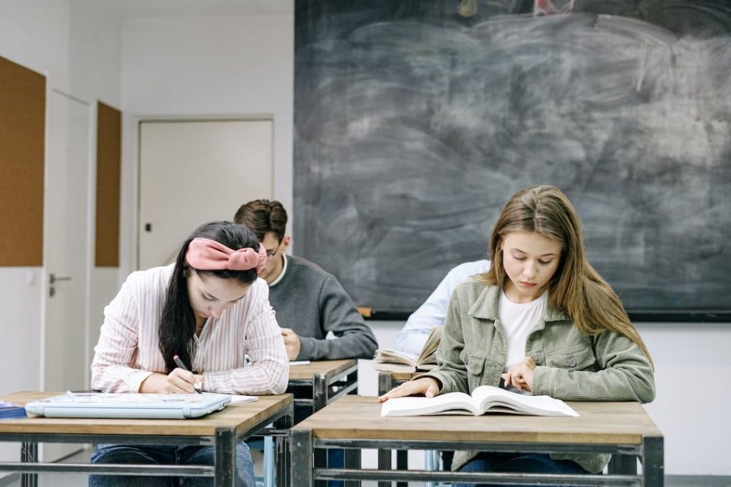 que estudiar despues de bachillerato en clase