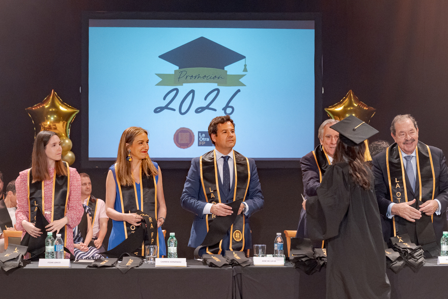 Ceremonia graduación 2025-2026 La Otra FP