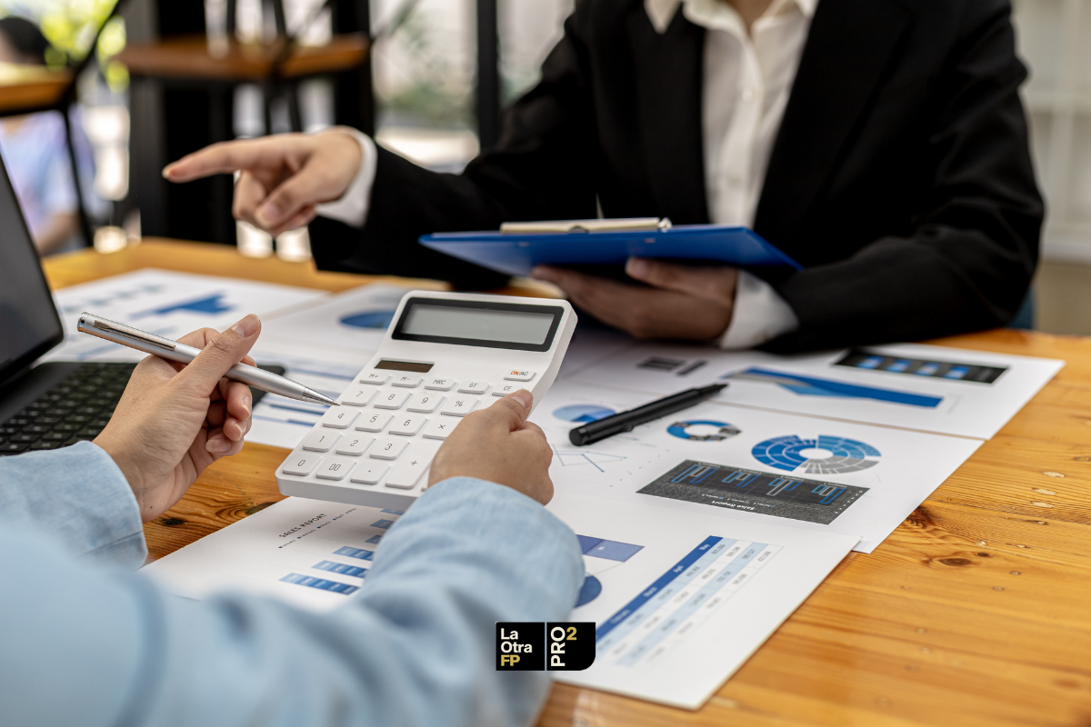 Gestión Administrativa o Administración y Finanzas: ¿Qué grado debo elegir?